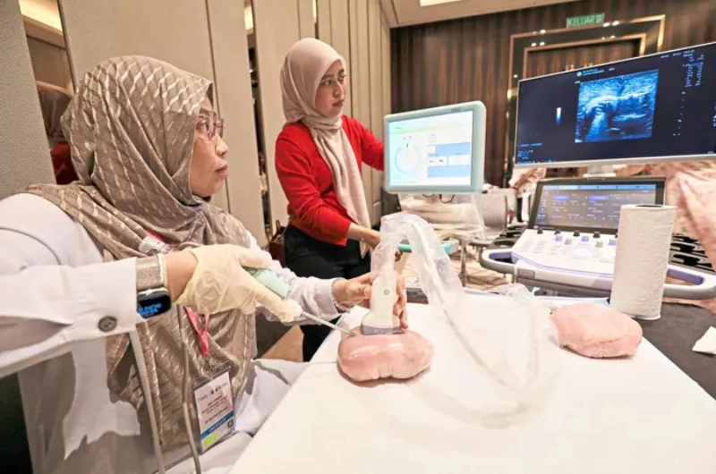 BREAST CANCER: FROM ONE SPECIALIST'S CARE TO A MULTIDISCIPLINARY TEAM