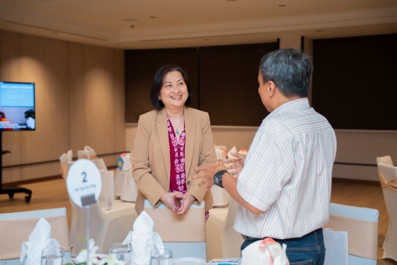 Feminine-260312-Endometriosis-Dr TEP, Dr SHJ, Dr DT, Dr ML-03